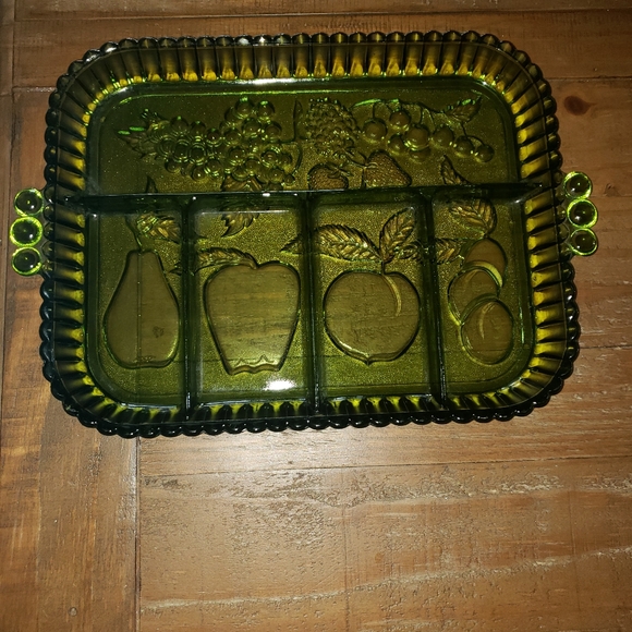 Beautiful vtg forest green tray - Picture 1 of 2